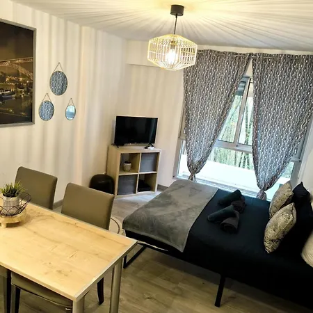 Evasion Riviera Studio Cosy Et Charmant Avec Piscine